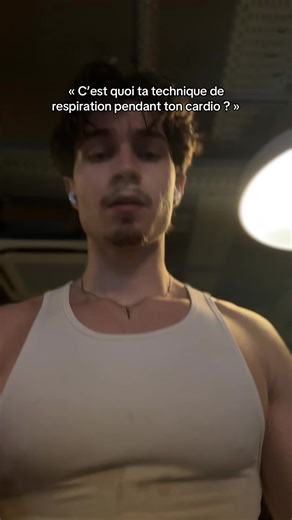 Y’a pas plus efficace —— Pour ceux qui veulent prendre du muscle efficacement sans perdre leur temps, j’ai conçu un guide complet et sans bullshit. Il aborde notamment : – Les bases essentielles avant de s’entraîner – Comment exécuter une série correctement – Les règles pour vraiment progresser – Un programme d’entraînement sur 4 semaines Le lien du guide est disponible en bio.