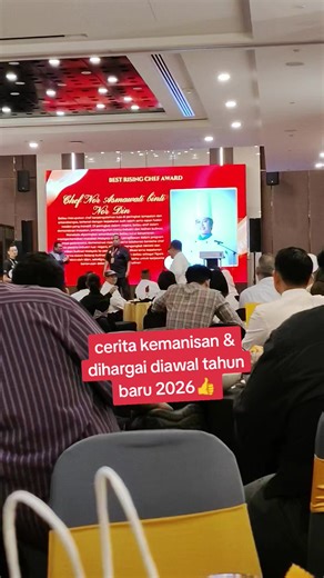 Terima kasih dihargai dan diingati.Orang memberi kita merasa dan terima dengan berlapang dada award Best Rising Chef Award👍.Kemanisan diawal tahun baru 2026 apabila semalam 3hb JAN segala penat lelah dan kerja2 dihargai oleh GASTRONOMY ASSOCIATION OF MALAYSIA.Perjuangan chef asma memartabatkan donia culinary sudah sebati dengan diri dan passion sebagai chef demi untuk memandaikan anak bangsa. #chefasma #chefasmakitchenware #chefasmaconsultantproduct #chefasmacullinaryclass