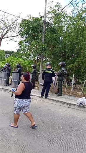 Sin tanto bla bla on Reels