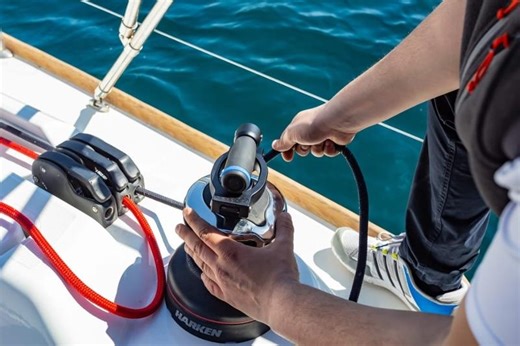Introducing Flipper - The World's First Foldable Winch Handle