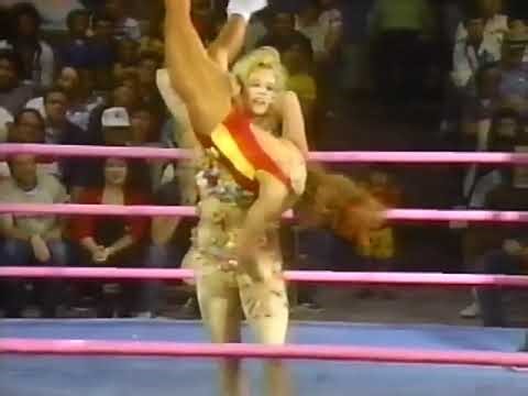 Chop's GLOW TV #11 4/6/90 Park Ave KOs Stinky & sneaky BB Mama Lightening Zelda Cheerleaders Godiva