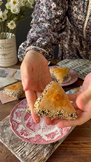 Fatayer with Seeds
