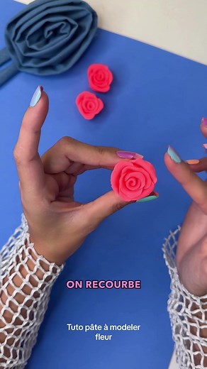 Réalisez des roses en pâte à modeler facilement 🌹