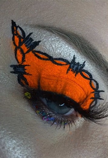 🧡🖤 @Mehron Makeup pro paint palette @Makeup A Murder, INC. orange neon pigment @ColourPop Cosmetics eyeshadow stick @Morphe Cosmetics brow cream and setting power @Revlon Cosmetics colorstay foundation @e.l.f. Cosmetics jellypop primer and camo concealer @Maybelline NY sky high mascara #makeupartist #fyp