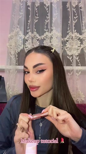 Stunning Makeup Tutorial: Lipstick Application Tips