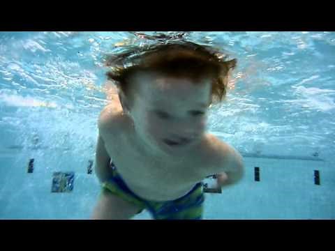 3yo 1mo William Come Swim to Me