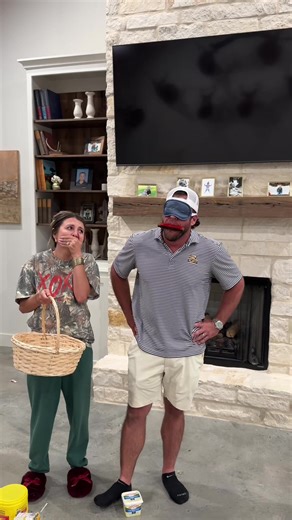 This was the best! 🤣 10/10 recommend! Right Blake?! @Blake Brooks #ditl #momvlogs #husbandandwife #harmonica