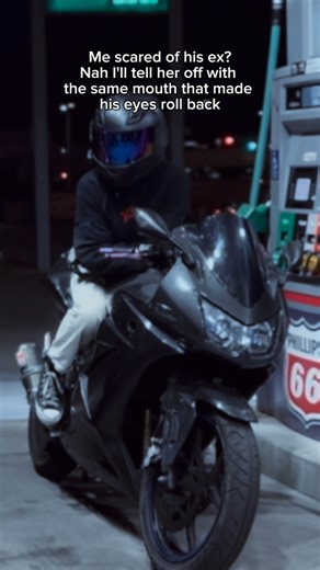 𝒮𝓅𝑜𝑜𝓀𝒾 on Instagram: "🤓☝🏻 ° ° ° ° ° #explorepage #kawasaki #petty #him #bikergirlsofinstagram"