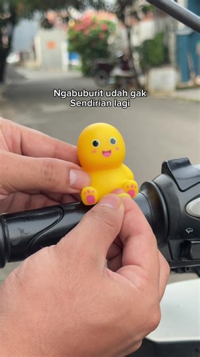 Explore the Nailong Dino Helm: Features and Benefits