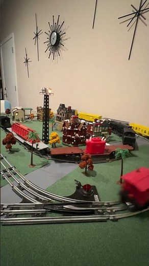 Lionel 2020 inside Santa Fe GP7 outside