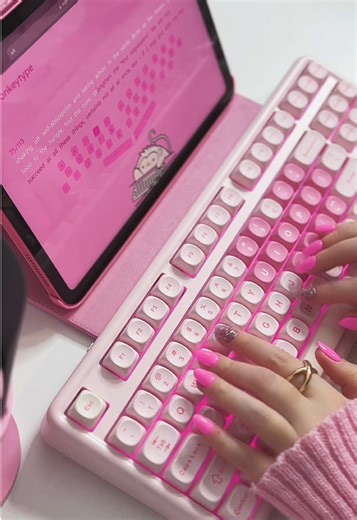 Cute Yunzii B87 Pink Mechanical Keyboard Unboxing