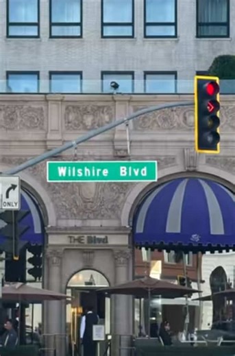 Exploring Beverly Hills: A Day at the Pretty Woman Hotel