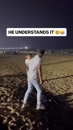 Vikas Kumar on Instagram: "Credits to @houseofhighlights, The incredible frisbee trick in the video is a perfect demonstration of a principle called gyroscopic precession. Here’s a simple breakdown of the physics behind it. 1. Basic Flight: Lift and Spin First, a frisbee flies because of its shape, which acts like an airplane wing. As it moves through the air, the curved top causes air to flow faster than it does on the flat bottom. This creates lower pressure on top and higher pressure below, g