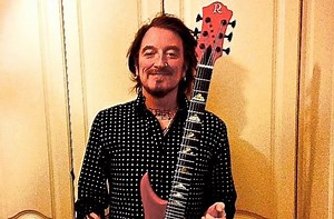 THE WILDHEARTS Frontman GINGER Releases Powerful Video For 'Feminist' Song 'Don't Lose Your Tail, Girl'