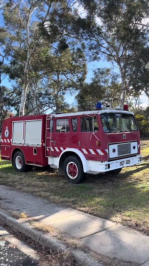 Abandoned fire truck🚒 #fyp #viral #zyxbca #makemefamous #foryou #getmefamous #getmeontheforyoupage #firetruck