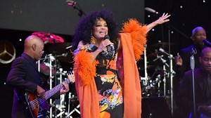 Diana Ross: Crowd sings along to performance at O2 Arena