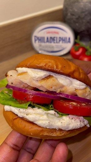 Easily elevate your lunchtime recipes by using @philadelphia_uki cream cheese😮‍💨 #AD #philadelphia