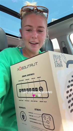 TurtleBox Unboxing: Discover the Pink Handle!