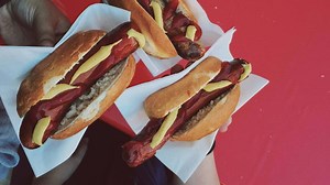 Determine if a Hot Dog Is a Sandwich With the Cube Rule