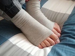 练习穿袜蹬（正面视角）