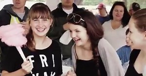 In the heart of the Lowcountry, there is a place where flowers bloom by the acre, and history lives on every corner. Where World-class cuisine is served with a side of Southern charm, sweet tea is measured by the gallon, and it’s a short ride to Rainbow Row. Come stay with us at the heart of it all. | Visit Summerville