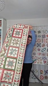 The first finish of 2026! My Tilda Merry little christmas quilt. #quilting #quiltreveal #tildafabric #tildaquilt #christmasquilt #traditionalquilt | Stitch With Rachel
