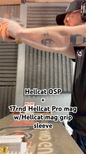 Hellcat OSP using 17 round Hellcat Pro Mag w/ Grip Sleeve
