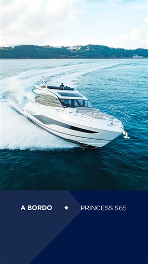 Performance da sportiva. Eleganza da superyacht.�Il nuovo Princess S65 unisce potenza e raffinatezza in un equilibrio perfetto: 20,6 metri di linee filanti, 36 nodi di velocità massima e un flybridge modulare pensato per vivere il mare da ogni prospettiva.�Interni luminosi, quattro cabine per otto ospiti e un salone che si apre completamente sull’esterno grazie a porte scorrevoli e tetto retrattile.�Classe S, nel nome e nello spirito. @princessyachts @princessyachtsitaly . #PrincessYachts #Princ