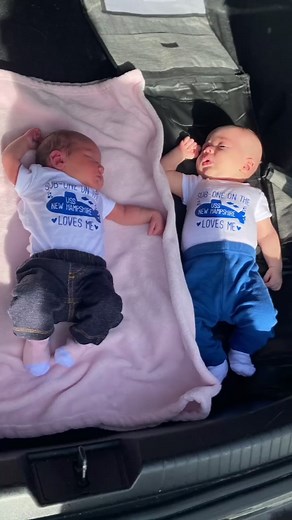 5.4M views · 10K reactions | #homecoming #miltok #military #navytok #navy #babytok #babiesoftiktok #momtok #momlife #milso #milspouse | Elizabeth Short | Facebook