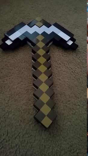 Minecraft transforming pickaxe and sword toy demo