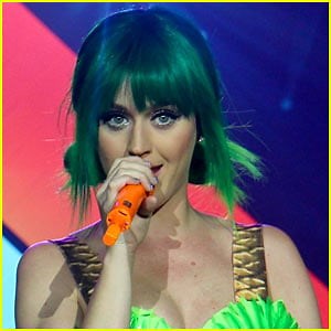 Katy Perry Performs ‘Birthday’ for Billboard Music Awards 2014 (Video)