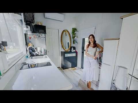 Young Woman’s Tiny House That Actually Feels Spacious