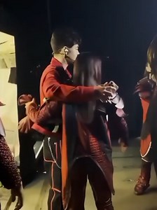 #MALACHIBARTON || Kylie dejo de seguir a malachi y malia, sigue a todos menos a ellos ☹️. ¡Malachi y malia aún siguen a kylie! #descendants #zombies4 #kyliecantrall #viralvideo