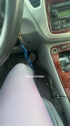 me when i’m getting into foot health 😝🤞🏼 #toeshoes #vibramvsoul #foothealth