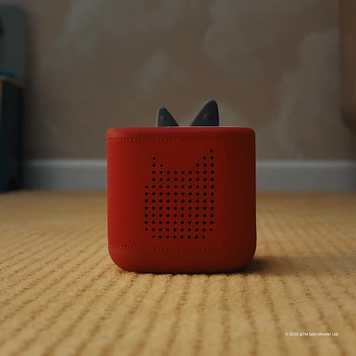 Meet Toniebox 2 – the kid-powered audio player for ages 1-9 . It still works with all their favourite Tonies and is packed full of new and exciting features like screen-free gaming with Tonieplay, Sleep Timer & Sunrise alarm. | tonies