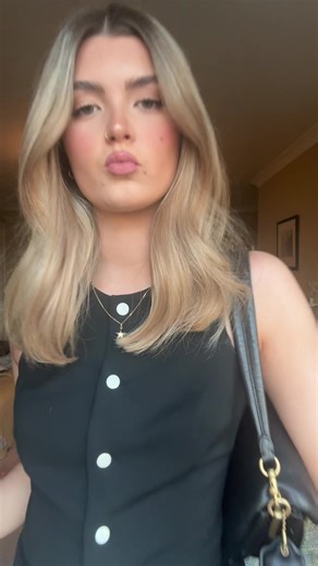 if carrie bradshaw knew moffat existed?!?!