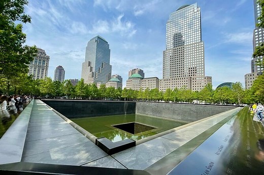 9/11 Memorial, Ground Zero Tour with Optional 9/11 Museum Ticket