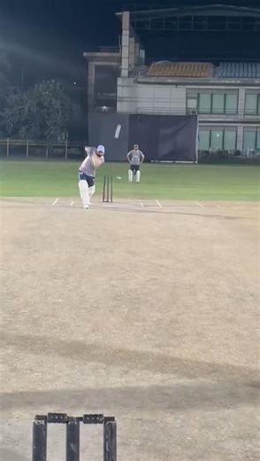 Lofted Straight drive over the bowlers head for 4 runs 🏏🏏🏏 #shorts #cricket #viralvideo #t20 #jamia
