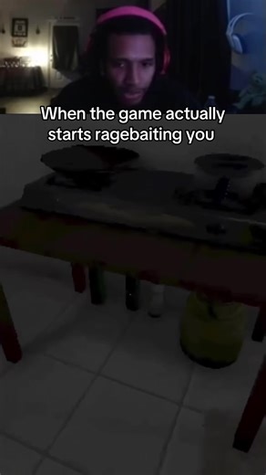 Bro fell off the stool 😹 #gaming #trending #horror