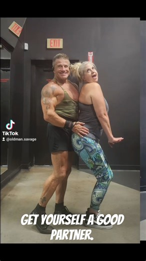 A good life partner makes all the difference. #motivation #big #bodybuilding #body #wife #couple