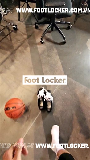 Be your own style with Foot Locker 🤘. #FootLocker #FootLockerVN #TheHeartOfSneakers | Foot Locker Vietnam