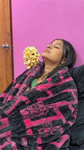 😱 Corona Virus Ne Ladki Ko Kiss Kar Diya! | Shocked Reaction 🤯💋😱#funny #comedy #trending #viral