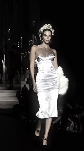 Vittoria Ceretti for Dolce & Gabbana #vittoriaceretti #dolcegabbana