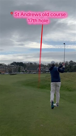 The road hole at the old course 😮‍💨😮‍💨 bucket list birdie for SG 🙌 #golf #theoldcourse