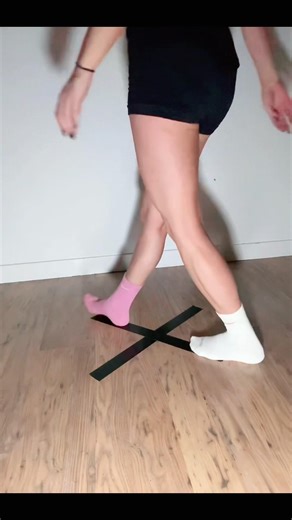 Double Polly pocket tutorial, back view with tape! 💃🕺 #shuffletutorial #pollypocket #shuffledance