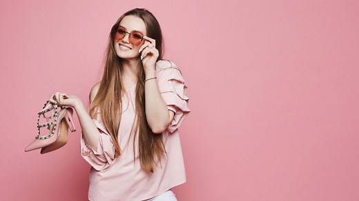 Conoce los diferentes tipos de códigos de vestimenta y cómo identificarlos