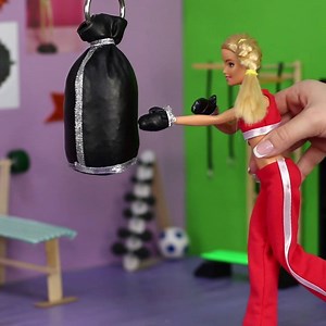 16 Clever Barbie Hacks And Crafts / Barbie Sport Ideas. Full video: https://youtu.be/YdtC6SApoWQ | Troom Troom