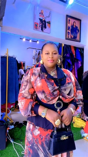 Nkemjika Clara Ogbodo on Instagram: "44 to 50 price; 110k Located at 306 Agbani road ITC plaza opposite royal palace hotel Enugu Nationwide delivery service 0806 690 0634 ￼⁨0806 690 0634⁩"