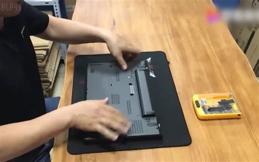 联想ThinkPad T440S拆机更换固态硬盘