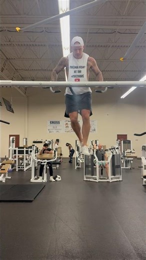 Muscle ups in the morning! PERFECT FORM 🤪 #trainingtobecomeapokemonmaster #muscleups #pokemon